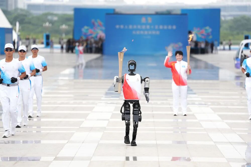 圣火耀灣區(qū)，禮儀服務(wù)鑄就時(shí)代新篇